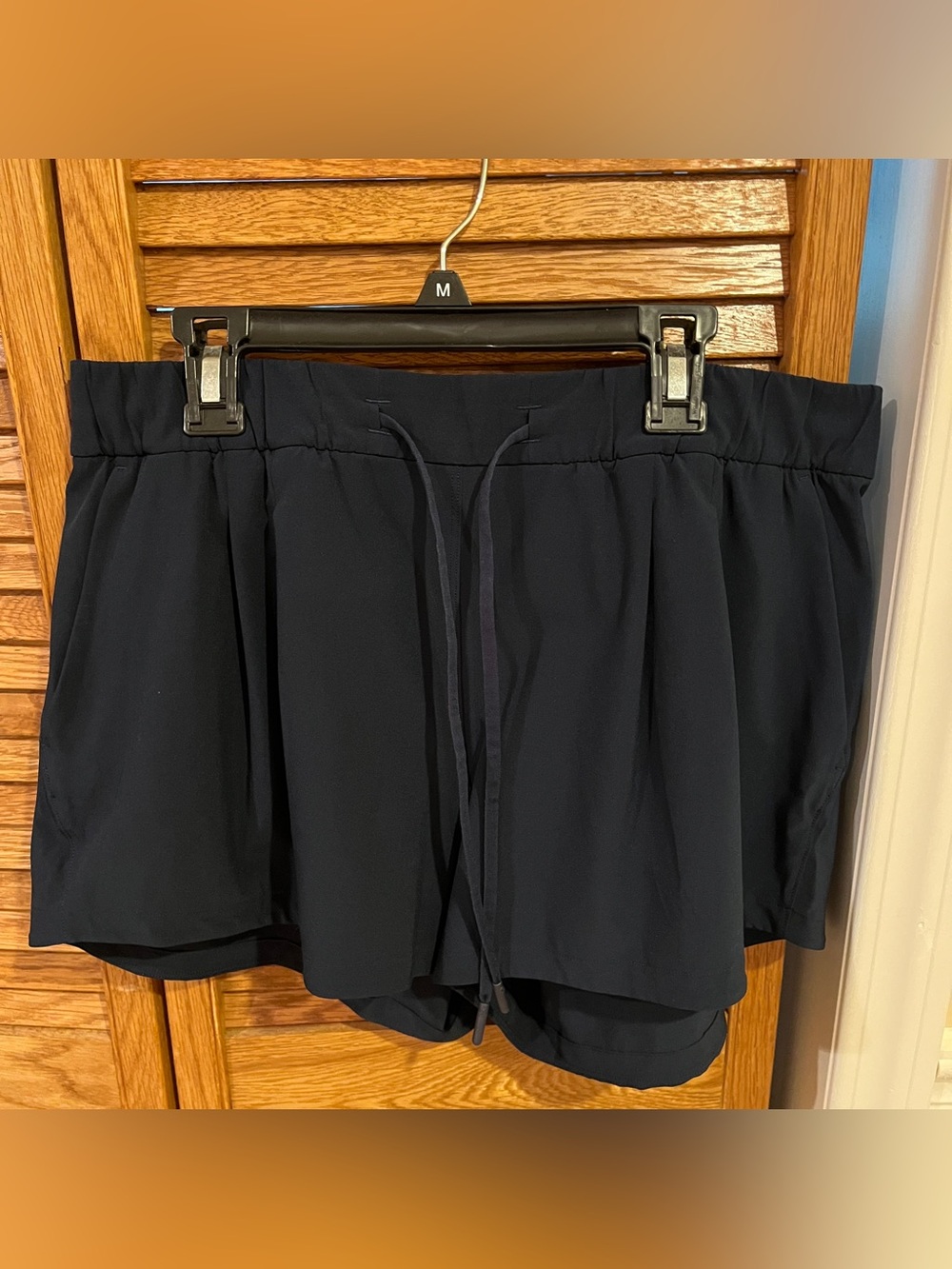 Lululemon Stroll at sundown mid rise short 3”